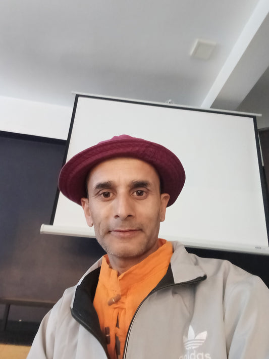 योग का सार यही है अपने भीतर शांति और बाहर सेवा