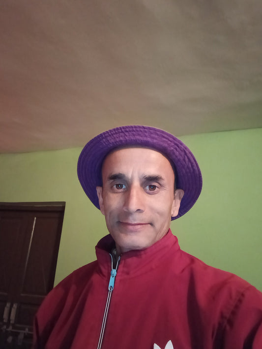श्रद्धा और सेवा यही साधक के दोनों पंख हैं।