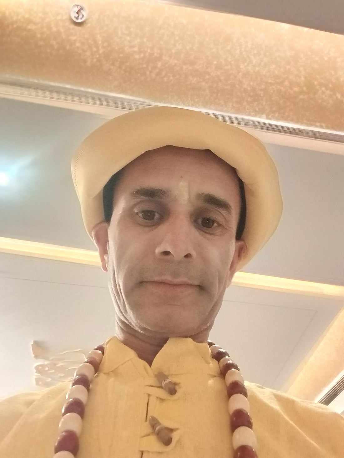 मुस्कुराहट वो हीरा है
